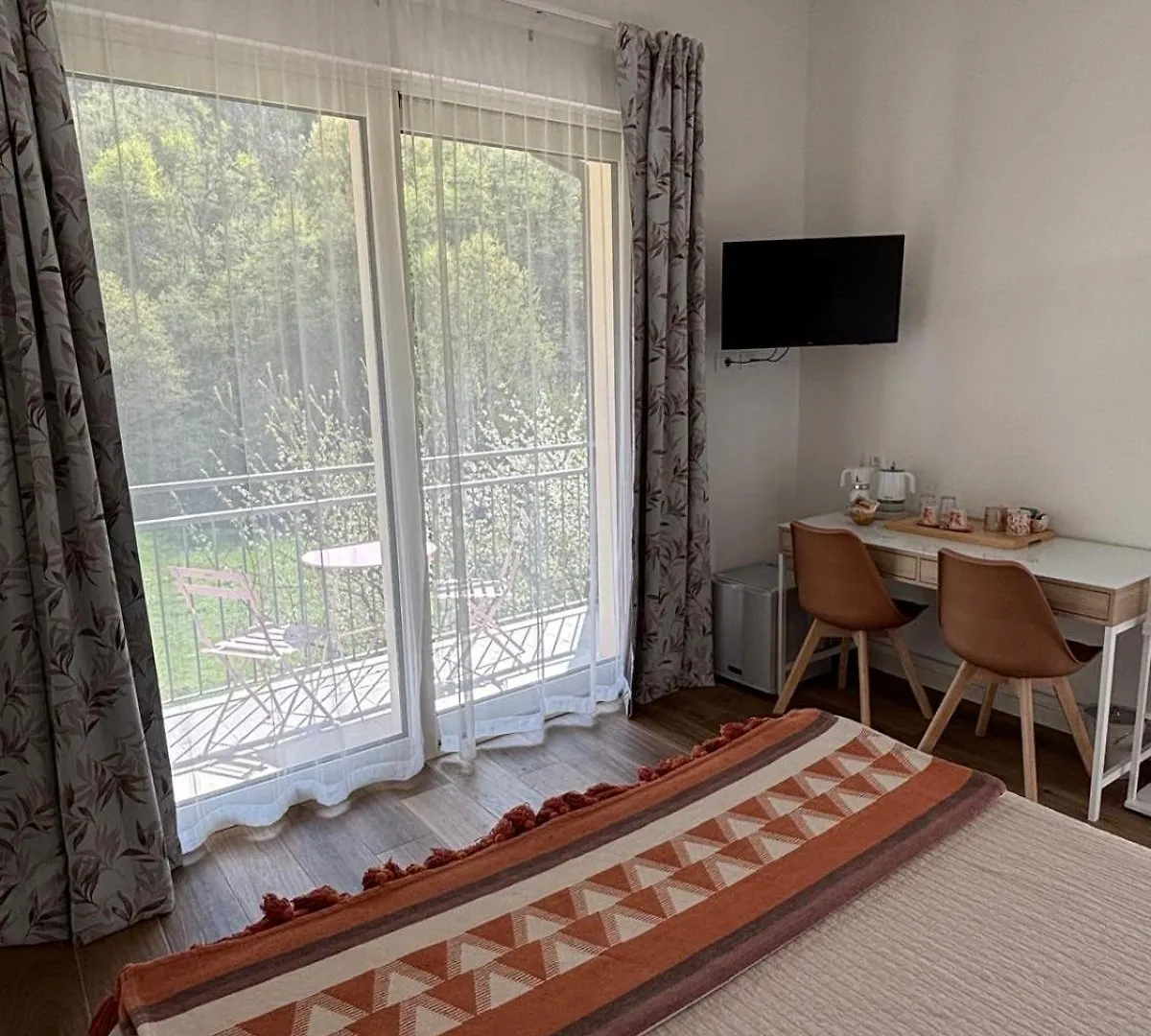 Biancogelso B&B Vegan Gardone Riviera Oda ve Kahvaltı